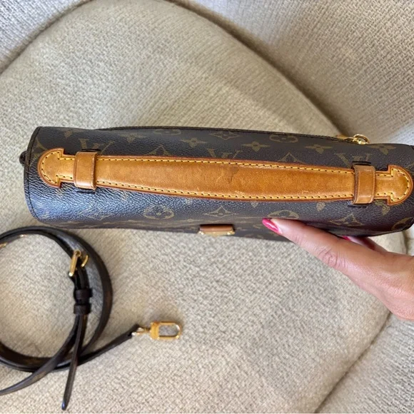 Authentic Louis Vuitton Métis monogram crossbody bag - Picture 10 of 13